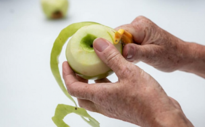 Pasi te mesoni se sa vitamine C permban lekura e molles, nuk do ta qeroni me ate